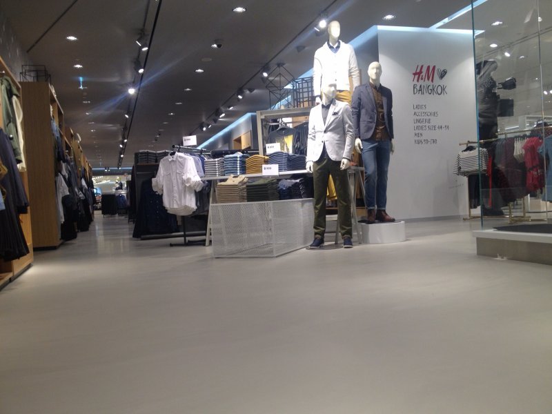 H&M Shop Central World